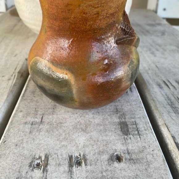 Vintage Navajo Pottery Native American Pinon Pine Pitch Glaze 5”Tall Vase Marked - Picture 9 of 12